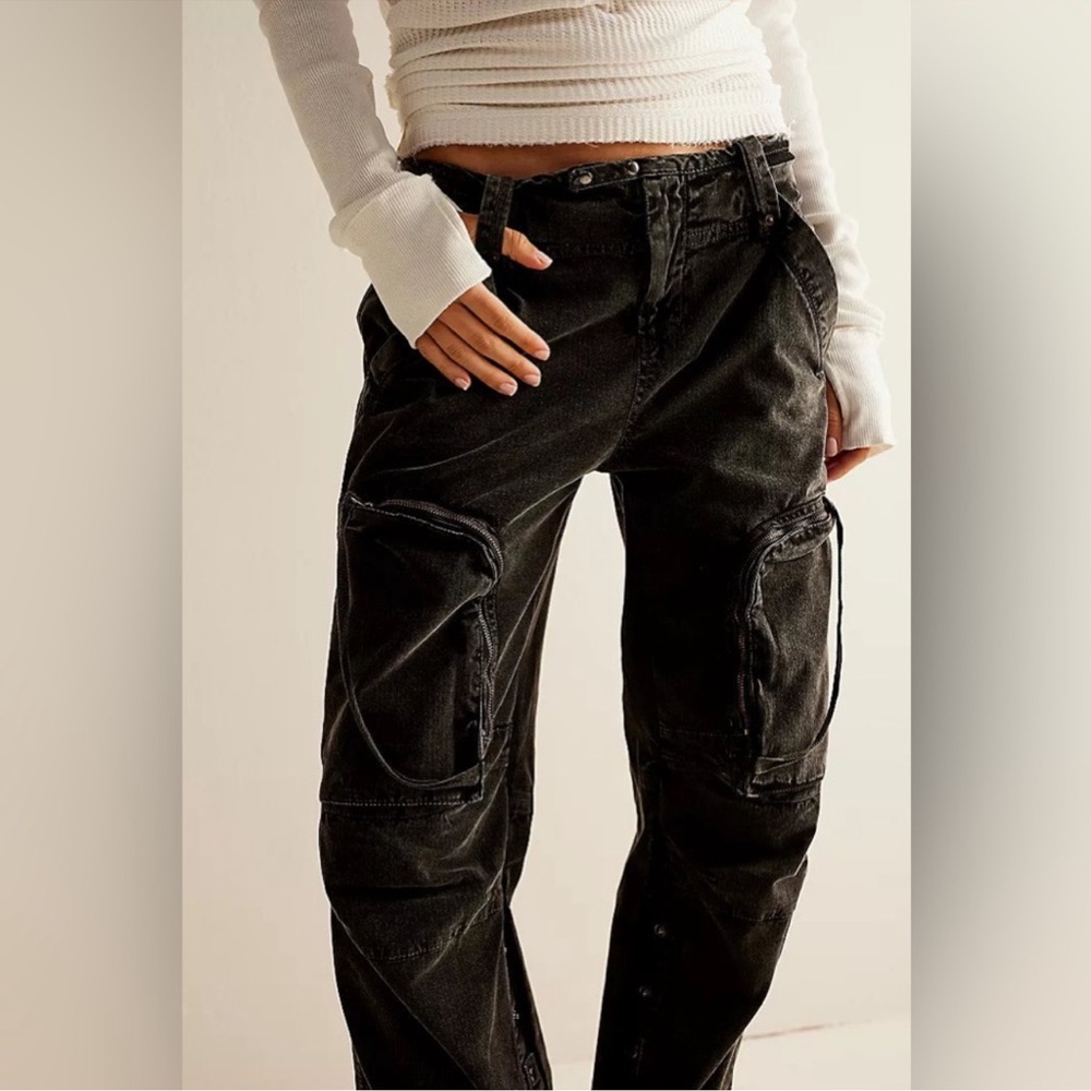Free People We the Free Can’t Compare Slouch Pants Black Cargo XS - Picture 2 of 9